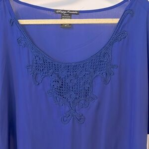 Simply Irresistible crocheted detail Woman’s short dolman sleeve Top